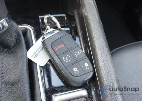 2024 Jeep Compass Latitude Lux Fwd from USA, damaged, VIN 3C4NJDFN4RT104777